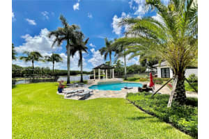 3542 Derby Ln, Weston, FL 33331, Sold 01/24/24