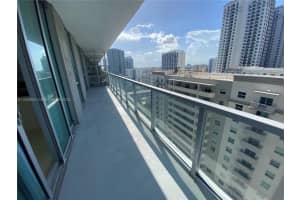 1111 SW 1st Ave, Miami, FL 33130, Sold 03/27/23