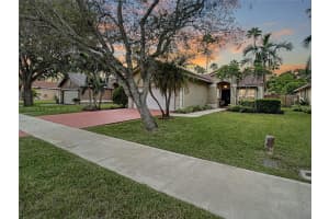 12540 SW 7th Pl, Davie, FL 33325, Sold 09/20/22
