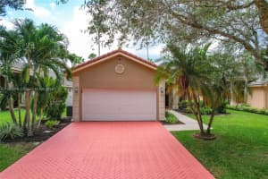 12540 SW 7th Pl, Davie, FL 33325, Sold 09/20/22