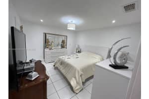 5701 SW 140th Ave, Miami, FL 33183, Sold 10/16/22