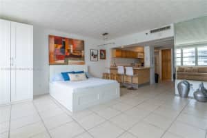 100 Lincoln Rd, Miami Beach, FL 33139, Sold 10/13/22