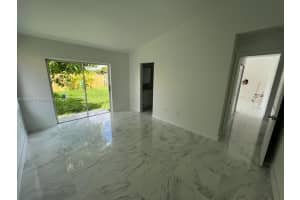 8425 NW 1st Terrace, Miami, FL 33126, Sold 10/06/22