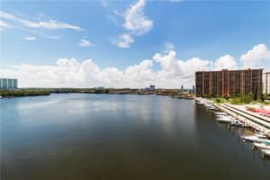 17150 N Bay Rd, Sunny Isles Beach, FL 33160, Sold 09/30/22