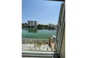 8001 Crespi Blvd #2c, Miami, FL 33141, Sold 10/28/22