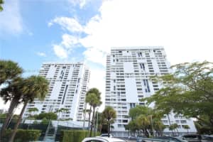 20355 NE 34th Ct, Miami, FL 33180, Sold 10/20/22