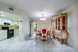 14381 Kendale Lakes Cir, Miami, FL 33183, Sold 09/30/22