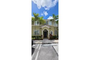 2330 SE 10th St, Homestead, FL 33035, Sold 10/19/22