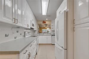 11437 SW 84th Ln, Miami, FL 33173, Sold 09/27/22