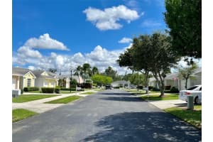 705 SE 22nd Ln, Homestead, FL 33033, Sold 10/16/23