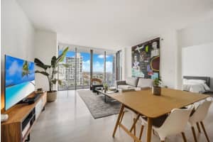 68 SE 6th St, Miami, FL 33131, Sold 09/28/22