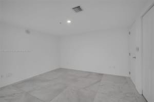 400 Sunny Isles Blvd # 921, Sunny Isles Beach, FL 33160, Sold 10/31/22