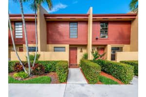 1368 NW 97th Terrace, Pembroke Pines, FL 33024, Sold 10/19/22