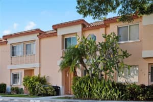 747 NW 208th Dr, Pembroke Pines, FL 33029, Sold 11/02/22
