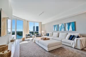17111 Biscayne Blvd, North Miami Beach, FL 33160, Sold 02/14/23