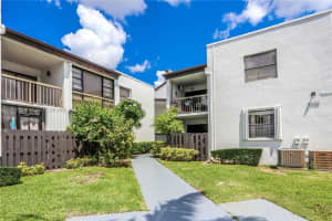 9445 Fontainebleau Blvd APT 102, Miami, FL 33172, Sold 10/21/22