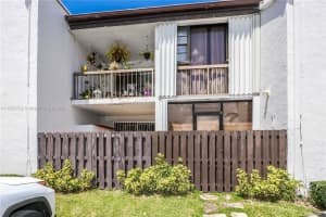 9445 Fontainebleau Blvd APT 102, Miami, FL 33172, Sold 10/21/22