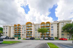 9350 Fontainebleau Blvd APT 401, Miami, FL 33172, Sold 01/13/23