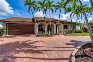 10171 SW 49th Ct, Cooper City, FL 33328, Sold 02/03/23