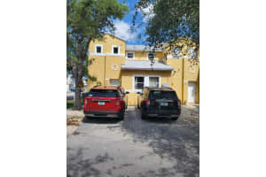 453 Sunrise Blvd #453, Homestead, FL 33033, Sold 10/14/22