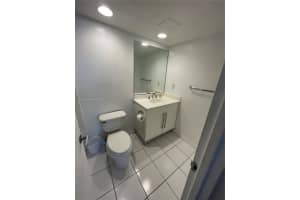 3000 S Ocean Dr APT 1118, Hollywood, FL 33019, Sold 01/20/23