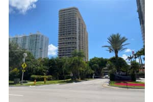 20191 E Country Club Dr APT 302, Aventura, FL 33180, Sold 11/30/22