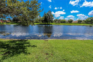 631 208th Cir, Pembroke Pines, FL 33029, Sold 09/28/22