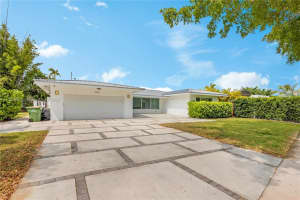2095 N Hibiscus Dr, North Miami, FL 33181, Sold 10/31/22