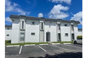 7238 SW 94th Pl APT D8, Miami, FL 33173, Sold 10/24/22