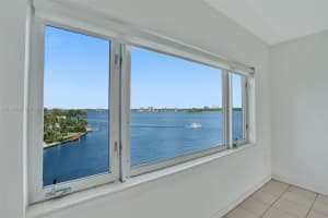 10300 W Bay Harbor Dr, Bay Harbor Islands, FL 33154, Sold 05/12/23