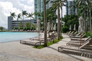 650 NE 32nd St, Miami, FL 33137, Sold 12/02/22