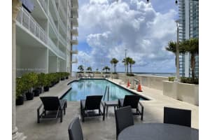 1200 Brickell Bay Dr, Miami, FL 33131, Sold 12/21/22