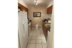 1200 Brickell Bay Dr, Miami, FL 33131, Sold 12/21/22