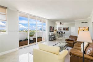 800 West Ave, Miami Beach, FL 33139, Sold 10/19/22