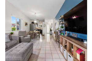 5709 SW 140th Pl, Miami, FL 33183, Sold 10/07/22