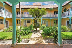 736 13th St APT 104, Miami Beach, FL 33139, Sold 11/08/22