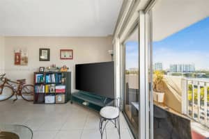1455 N Treasure Dr #7c, North Bay Village, FL 33141, Sold 10/07/22