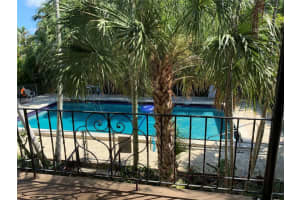 645 NE 77th St APT 19, Miami, FL 33138, Sold 11/04/22