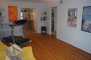 645 NE 77th St APT 20, Miami, FL 33138, Sold 11/01/22