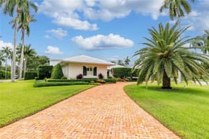 55 Lagorce Cir, Miami Beach, FL 33141, Sold 10/12/23
