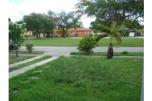 364 Circle Dr, Hialeah, FL 33010, Sold 10/28/22