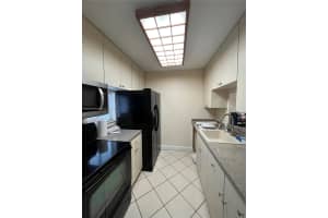 7860 NW 50th St APT 108, Lauderhill, FL 33351, Sold 11/14/22