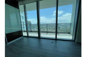 92 SW 3rd St APT 4307, Miami, FL 33130, Sold 09/28/22