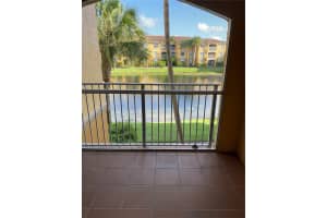 9650 NW 2nd St 4 205, Pembroke Pines, FL 33024, Sold 10/03/22