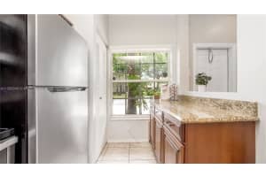 427 SW 122nd Ave, Pembroke Pines, FL 33025, Sold 01/11/23