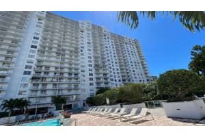 2851 NE 183rd St #1816e, Aventura, FL 33160, Sold 05/15/23