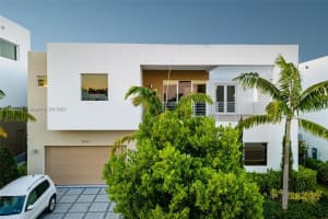 10061 NW 75th St, Doral, FL 33178, Sold 06/23/23