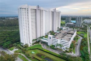 15051 Royal Oaks Ln 1203, North Miami