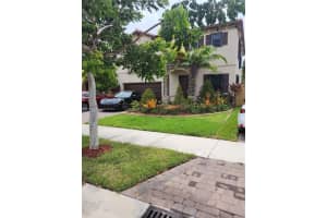 2464 SE 3rd St, Homestead, FL 33033, Sold 04/20/23