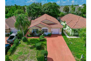 5416 NW 184th St, Miami Gardens, FL 33055, Sold 10/20/22